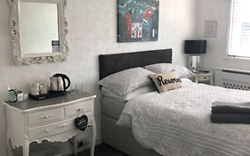 Southend Airport Bed&Breakfast